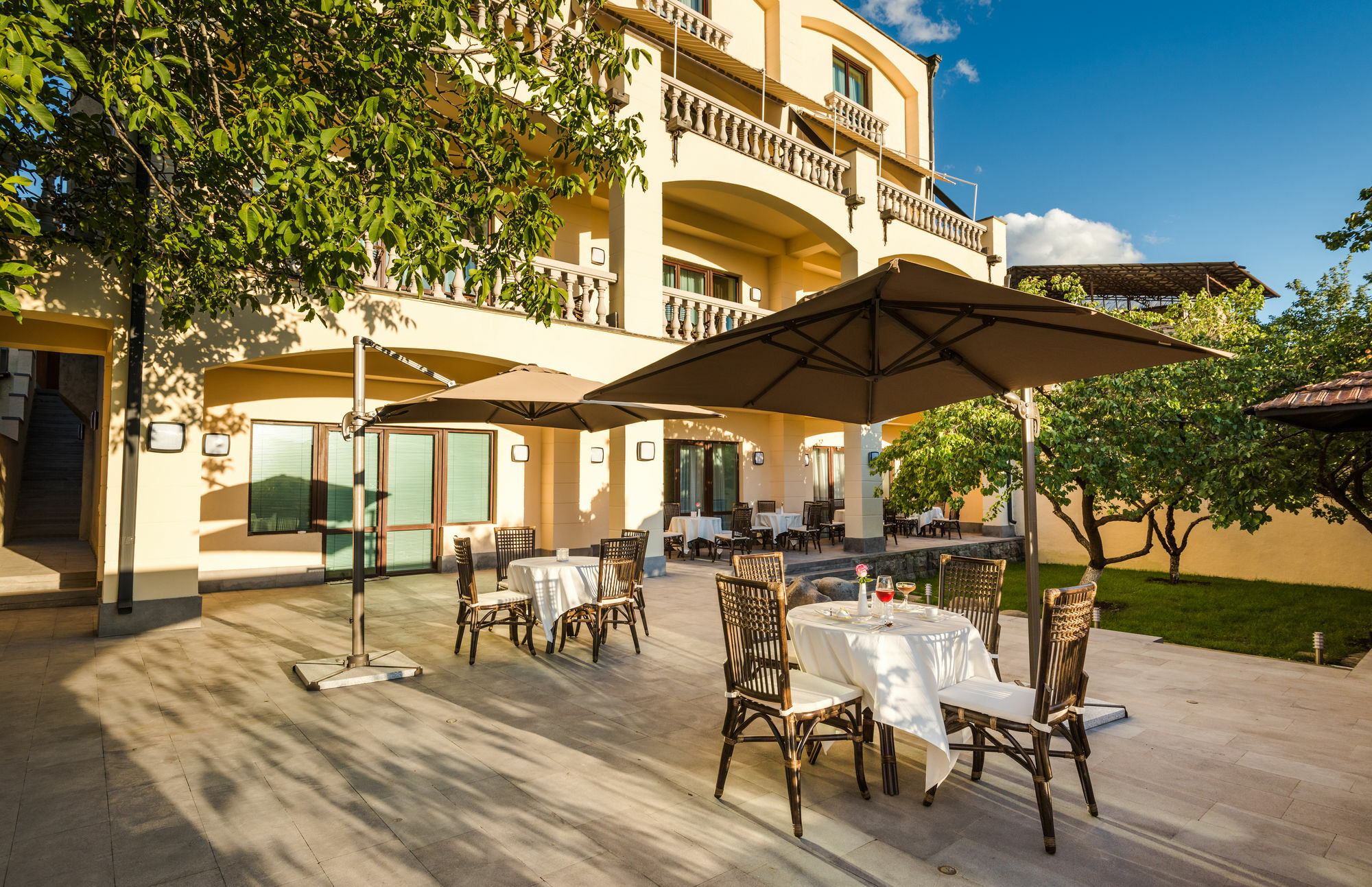 Arève Résidence Boutique Hotel Ereván Exterior foto